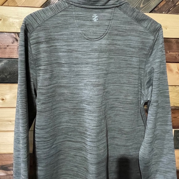 Men’s Medium Izod Golf pullover. - Picture 3 of 3